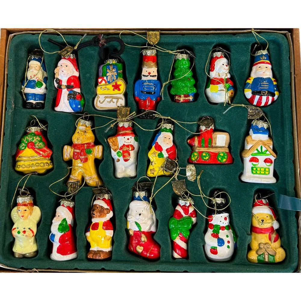Thomas Pacconi Classics 20‎ Glass Christmas Ornaments N Wood Crate 2007
